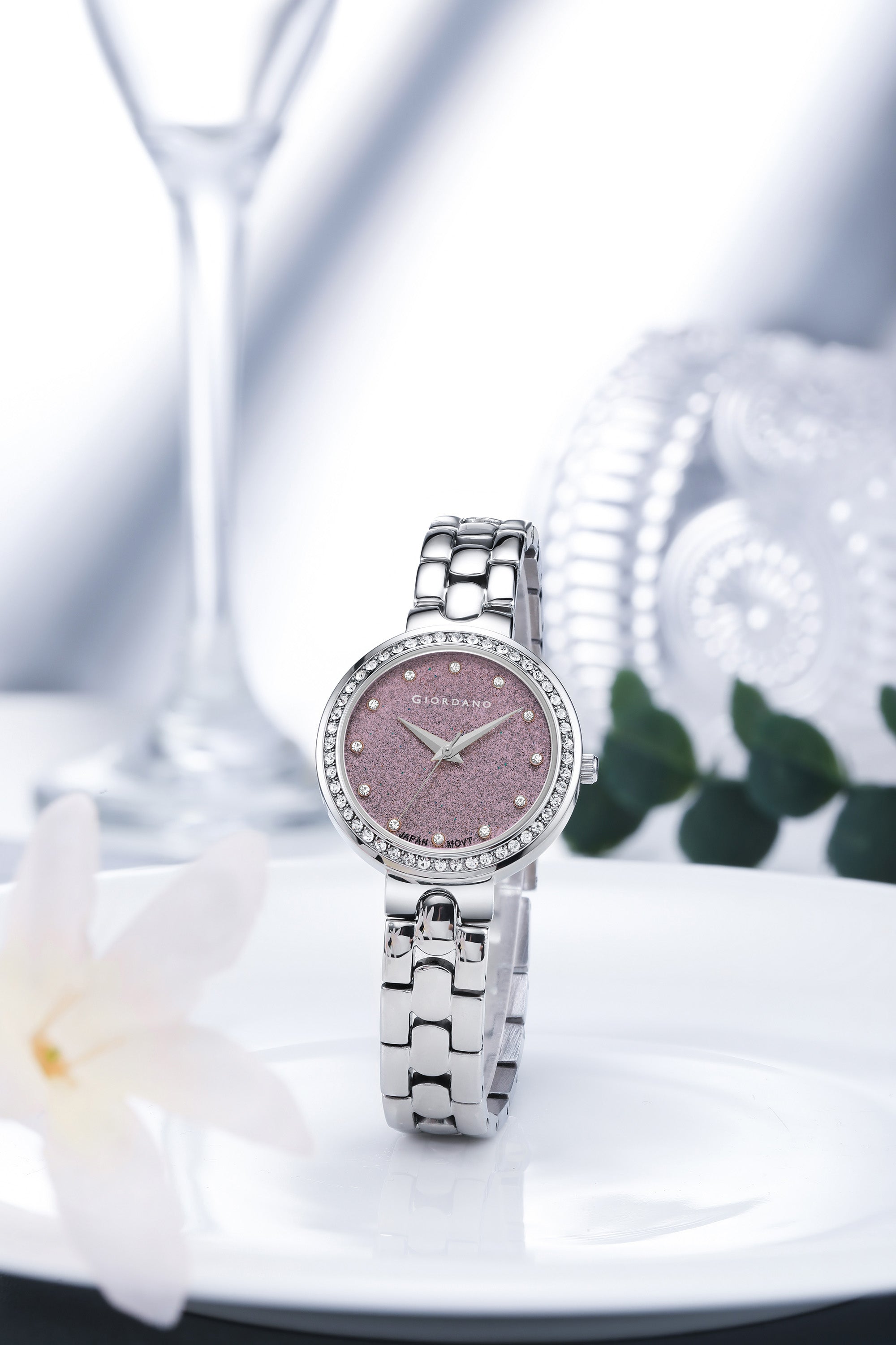 Giordano Silver  Shimmer Collection Analog Watch for Women with Diamond Studded Case, Shimmer Dial and Stylish Stainless Steel Strap A2068-33